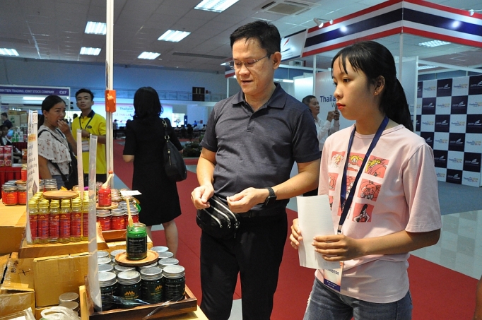 tuan hang thai lan 2019 tai ben tre co hoi mua sam trai nghiem hang hoa dich vu thai lan tai xu dua