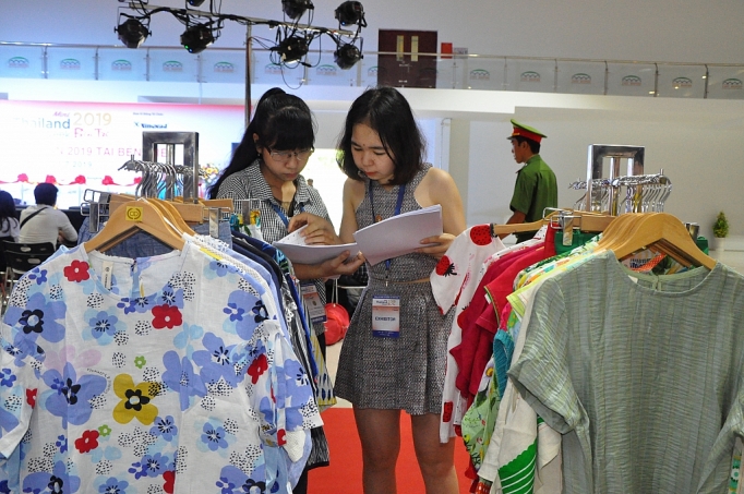 tuan hang thai lan 2019 tai ben tre co hoi mua sam trai nghiem hang hoa dich vu thai lan tai xu dua