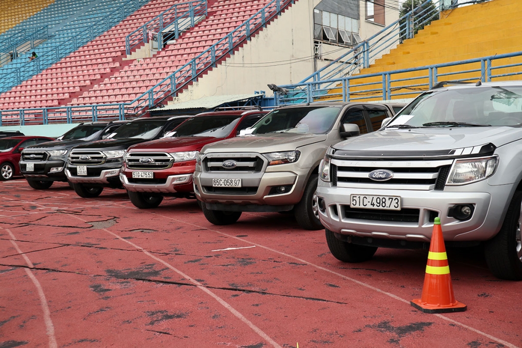 hoi cho otocomvn tai tpho chi minh cai tien de thu hut khach hang