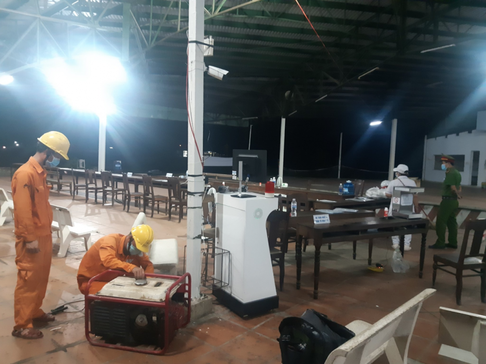 Thừa Thiên Huế: Bảo đảm nguồn điện cho các chốt kiểm dịch Covid - 19