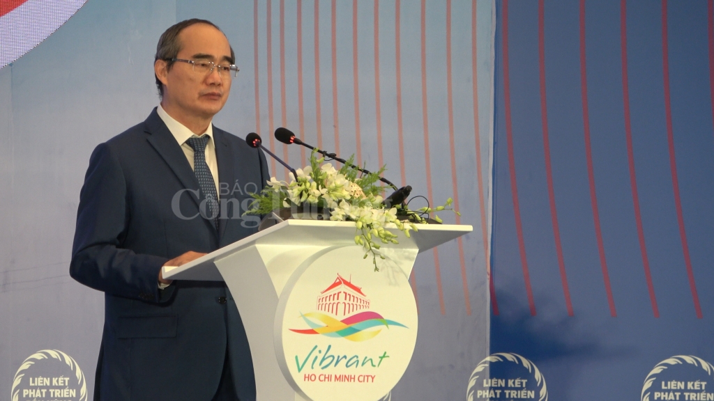 tp ho chi minh phai la dau tau trong viec ket noi phat trien du lich voi dbscl