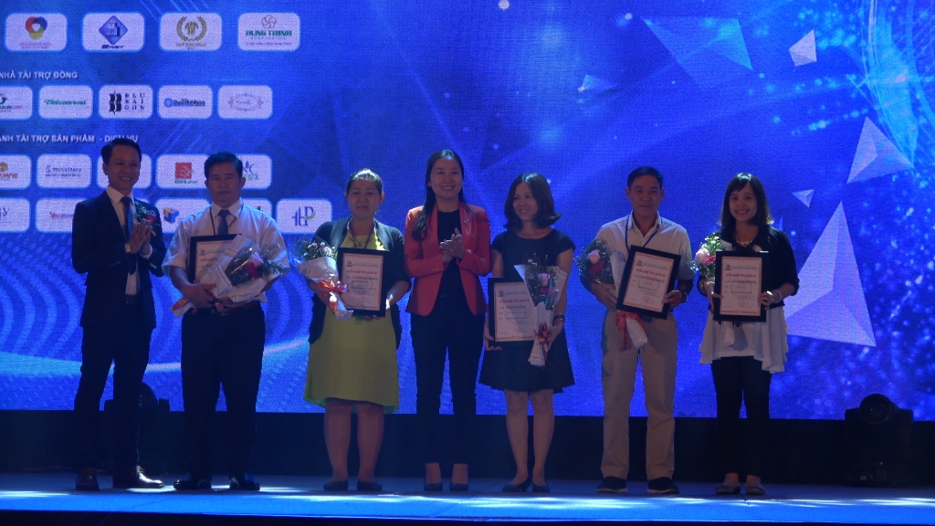 phong vien bao cong thuong lan thu ba lien tiep dat giai viet ve doanh nhan doanh nghiep