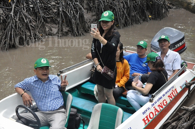 den ca mau trai nghiem du lich sinh thai cong dong