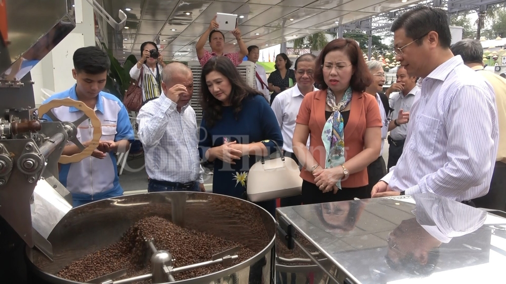 Hơn 500 gian hàng sản phẩm nông nghiệp “hội tụ” tại Cần Thơ hon 500 gian hang san pham nong nghiep hoi tu tai can tho