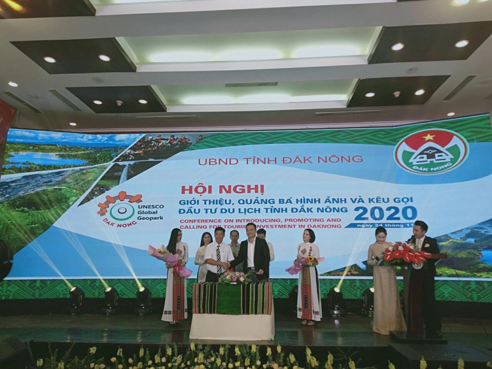 0612-du-lich-dak-nog