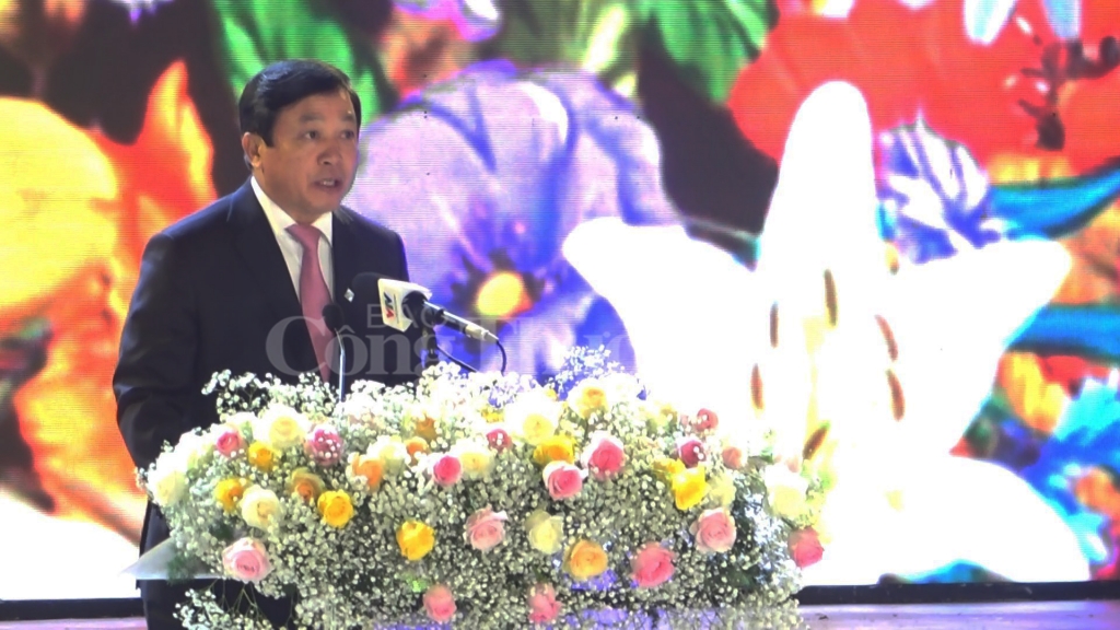 Đưa hoa Đà Lạt hội nhập thị trường quốc tế phat trien hoa da lat tung buoc hoi nhap thi truong quoc te