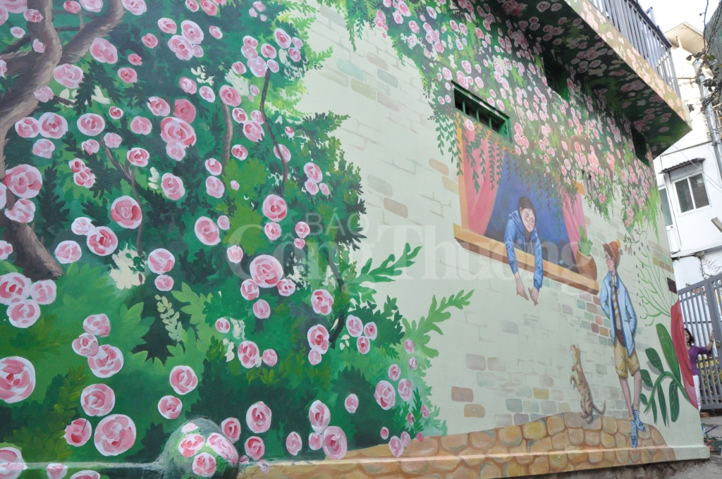 can canh doc nha lang hut khach du lich tham quan dip festival hoa da lat