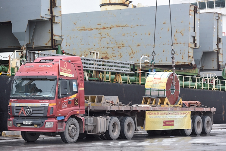 Tập đoàn Hoa Sen xuất khẩu 17.000 tấn tôn đi Mỹ đầu năm 2019 tap doan hoa sen xuat khau 17000 tan ton di my dau nam 2019