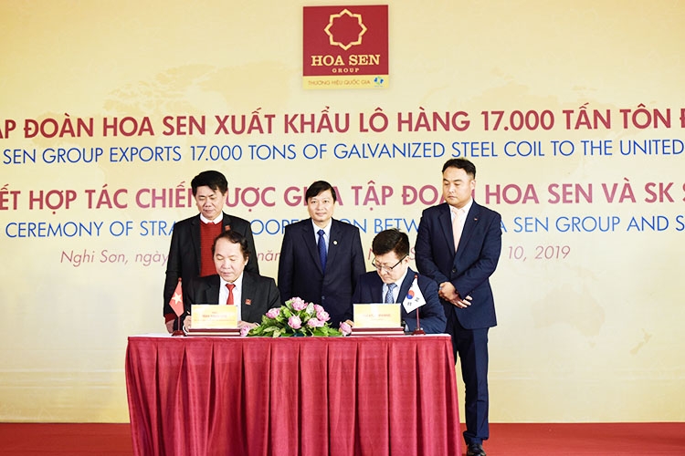 Tập đoàn Hoa Sen xuất khẩu 17.000 tấn tôn đi Mỹ đầu năm 2019 tap doan hoa sen xuat khau 17000 tan ton di my dau nam 2019