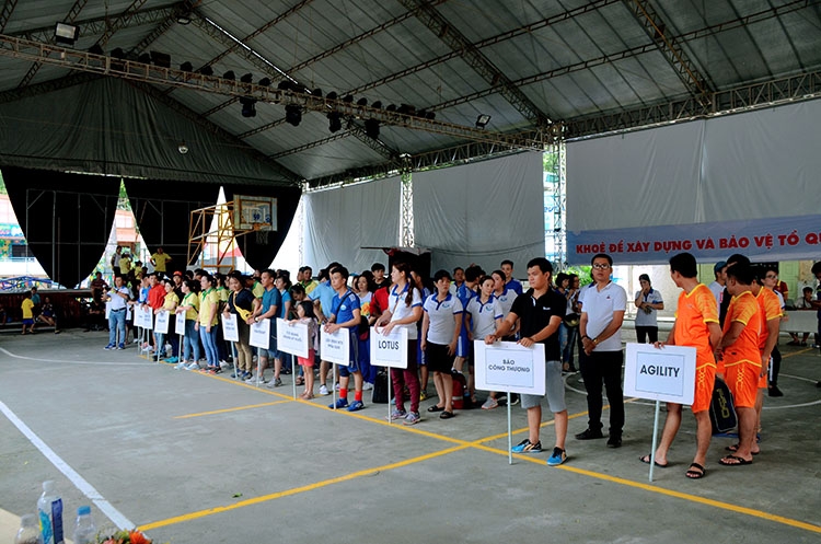 467 vdv khoi dn tm tw tai tphcm tham gia hoi thao cong nhan vien chuc lao dong