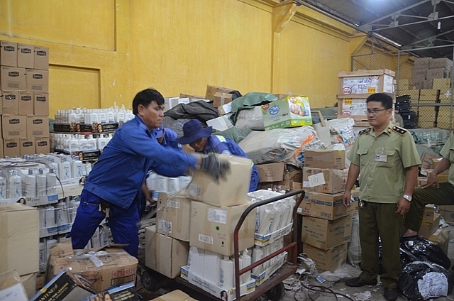 don luc xu ly hang gia trong kinh doanh thuong mai dien tu