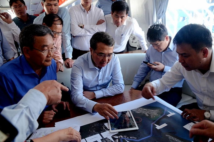 Đoàn công tác Bộ Công Thương thị sát 5 dự án điện khí hoá lỏng LNG doan cong tac bo cong thuong thi sat 5 du an dien khi hoa long lng