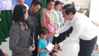 EVNSPC mang xuân sớm đến người nghèo