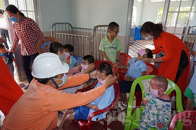 Ngành điện miền Nam quyết liệt phòng chống dịch cúm corona nganh dien mien nam quyet liet phong chong dich cum corona