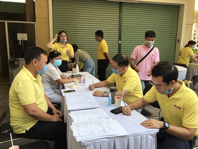 tong lanh su quan thai lan keu goi hien mau giua dich benh covid 19