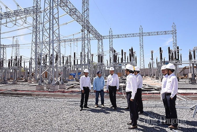 EVNSPC đẩy nhanh tiến độ các công trình lưới điện cho điện tái tạo evnspc day nhanh tien do cac cong trinh giai phong cong suat nguon nang luong tai tao