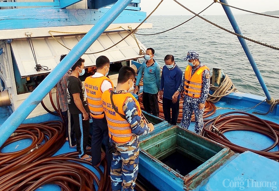 Nhiều loại hàng hoá vẫn tiếp tục thẩm lậu qua biên giới Tây Nam Nhiều loại hàng hoá vẫn tiếp tục thẩm lậu qua biên giới Tây Nam