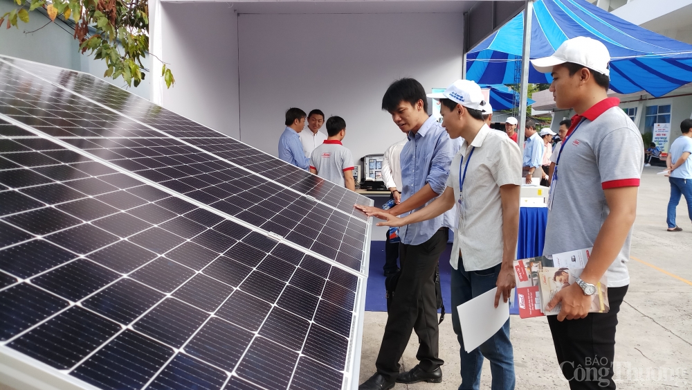 Năng lượng mặt trời: Nhiều nhà đầu tư tìm đến giải pháp lưu trữ điện Năng lượng mặt trời: Nhiều nhà đầu tư tìm đến giải pháp lưu trữ điện