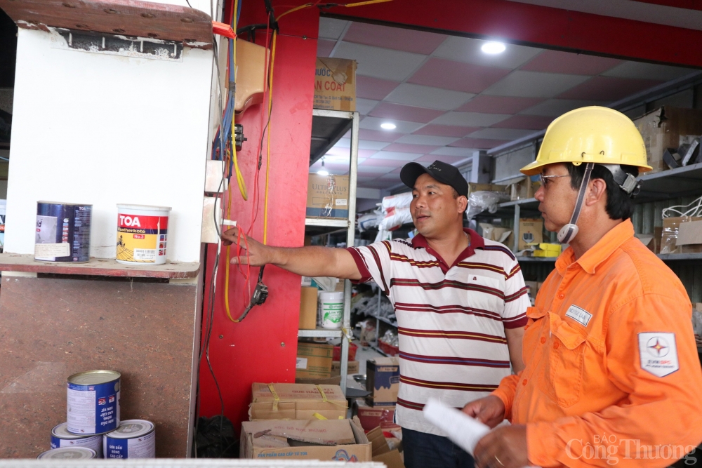 Kiên Giang: Nổ lực kéo điện lưới quốc gia đến vùng xa và hải đảo Kiên Giang: Nổ lực kéo điện lưới quốc gia đến vùng xa và hải đảo