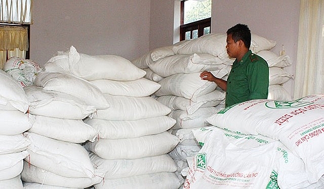 Biên giới Tây Nam buôn lậu "tăng nhiệt" trong mùa nắng nóng bien gioi tay nam buon lau tang nhiet trong mua nang nong