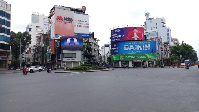 thanh pho sai gon vang lang trong nhung ngay gian cach xa hoi