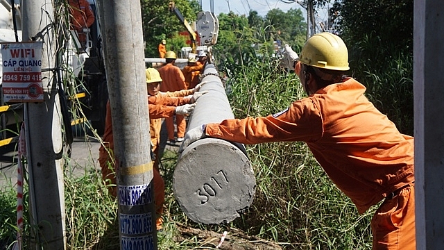 mien nam dien tap ung pho su co luoi dien do mua bao