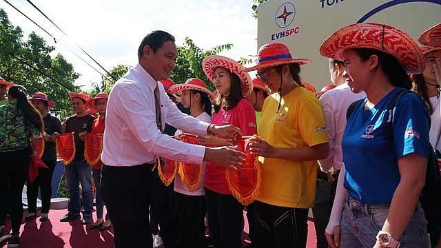 tung bung ngay hoi gia dinh evn spc nam 2019