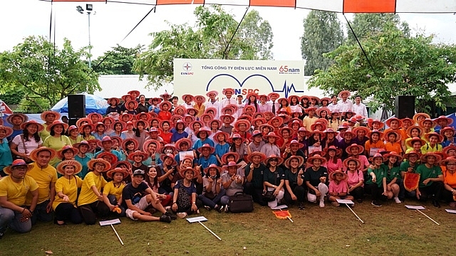 tung bung ngay hoi gia dinh evn spc nam 2019