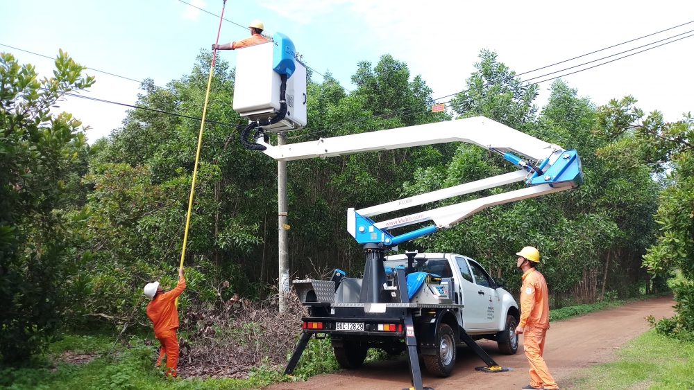 evnspc to chuc dien tap phong chong thien tai va cuu ho cuu nan nam 2020