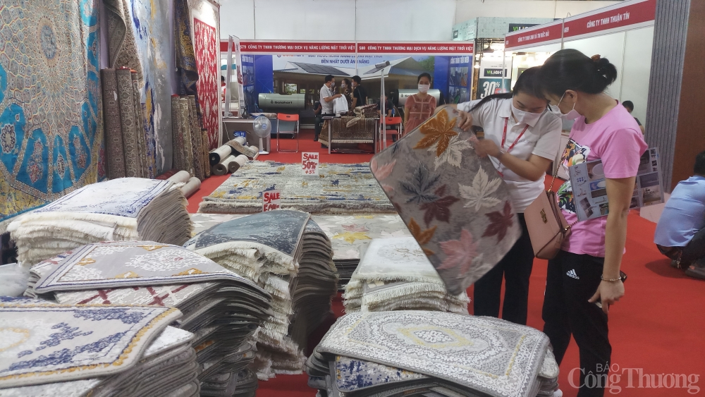 TP Hồ Chí Minh: Hỗ trợ tiểu thương vượt qua khó khăn do dịch Covid- 19 TP Hồ Chí Minh: Hỗ trợ tiểu thương vượt qua khó khăn do dịch Covid- 19