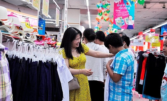 Mùa tựu trường sắp tới, doanh nghiệp "bung" hàng bình ổn mua tuu truong sap toi doanh nghiep bung hang binh on