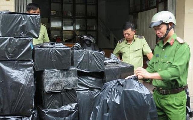 long an nhieu mat hang cam tiep tuc tham lau qua bien gioi