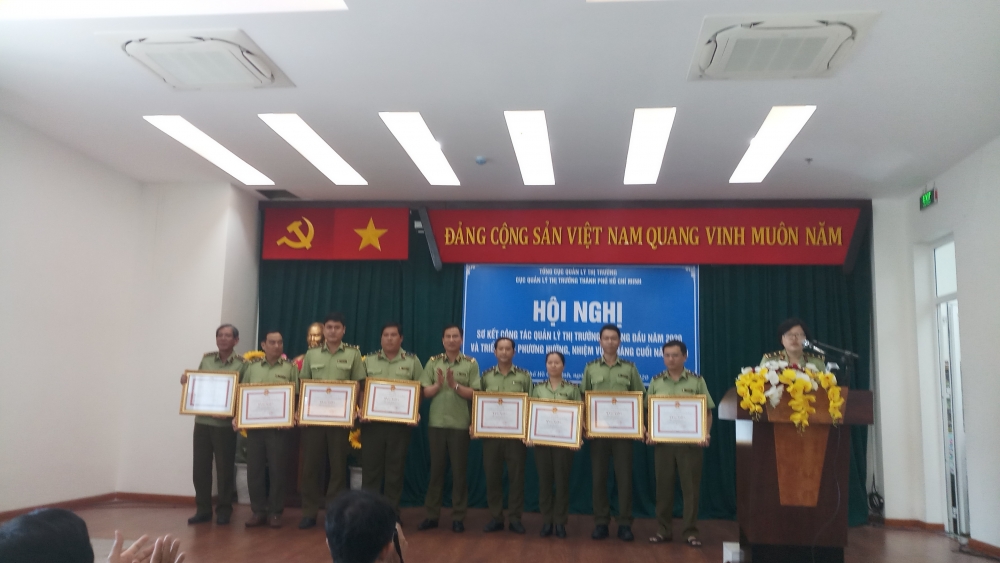 TP Hồ Chí Minh Truy tìm những ổ nhóm đường dây hàng lậu để triệt tận gốc tp ho chi minh truy tim nhung o nhom duong day hang lau de triet tan goc