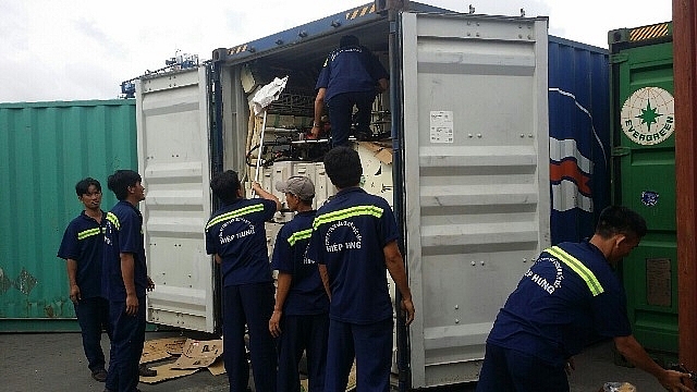 tp ho chi minh ton dong so luong lon hang vo chu