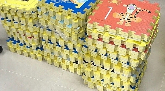 tay ninh chua day lui duoc hang lau hang cam tuon qua bien gioi