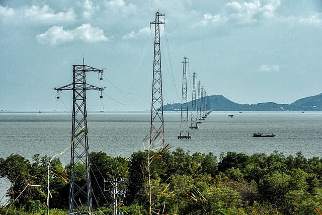 Nét đẹp đời thường của công nhân ngành điện qua những tấm ảnh đoạt giải net dep doi thuong cua cong nhan nganh dien qua nhung tam anh doat giai