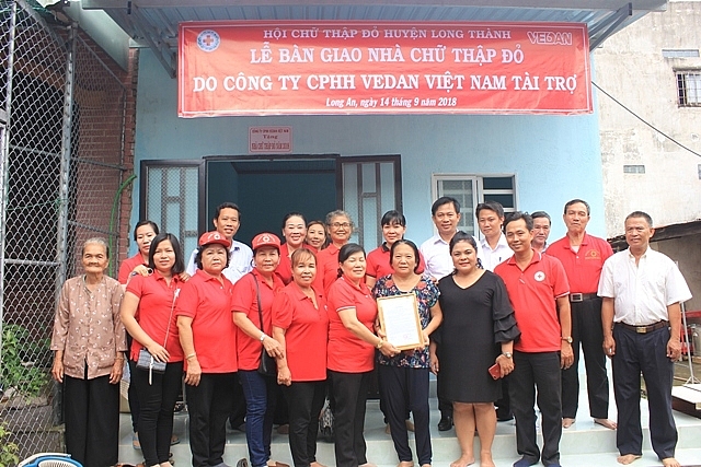 vedan vie t nam trao ta ng 5 can nha cho nguo i nghe o