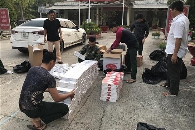 Long An: Cuối năm hàng hóa thẩm lậu sẽ gia tăng long an cuoi nam hang hoa tham lau se gia tang