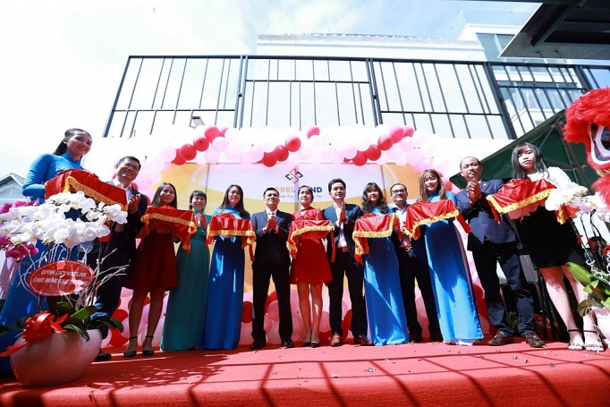 them mot doanh nghiep moi ve bat dong san