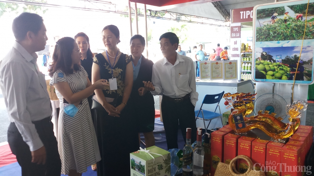 Kết nối cung   cầu: Nhiều cơ hội về đầu ra cho hàng hóa