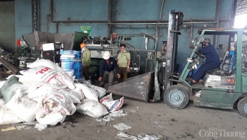 Điêu đứng vì đường cát nhập lậu