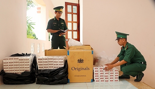 Biên giới Tây Nam: Buôn lậu thuốc lá tăng nhiệt bien gioi tay nam buon lau thuoc la tang nhiet