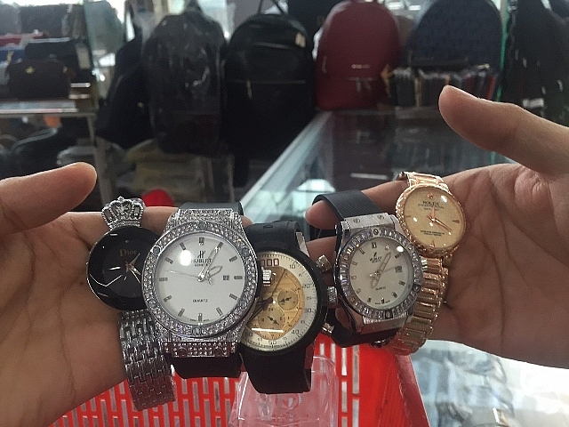 TP. Hồ Chí Minh: Quyết liệt truy quét hàng lậu, hàng giả dịp cuối năm tp ho chi minh quyet liet truy quet hang lau hang gia dip cuoi nam