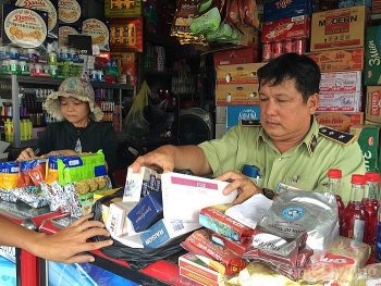 TP. Hồ Chí Minh: Tăng cường triệt xoá hàng lậu, hàng giả dịp cuối năm