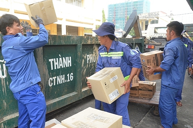 Hàng hóa Tết: “Nóng” chuyện an toàn vệ sinh thực phẩm hang hoa tet nong chuyen an toan ve sinh thuc pham