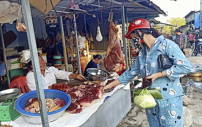Giá thịt lợn giảm, sức mua vẫn không tăng gia thit lon giam suc mua van khong tang