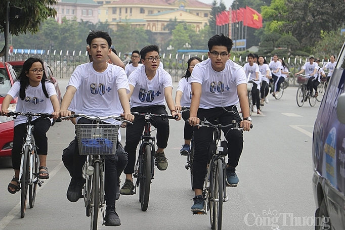 ha tinh nganh dien chung tay huong ung chien dich gio trai dat