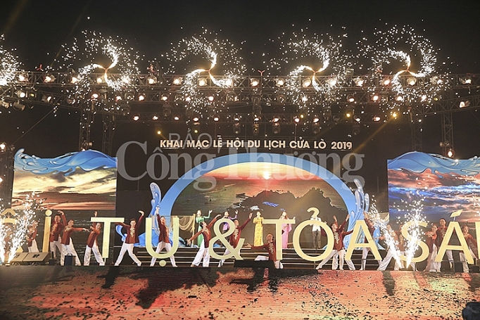 khai mac le hoi du lich cua lo