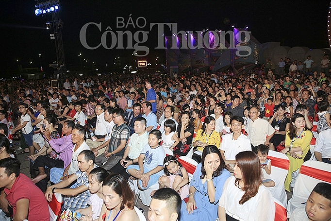 khai mac le hoi du lich cua lo