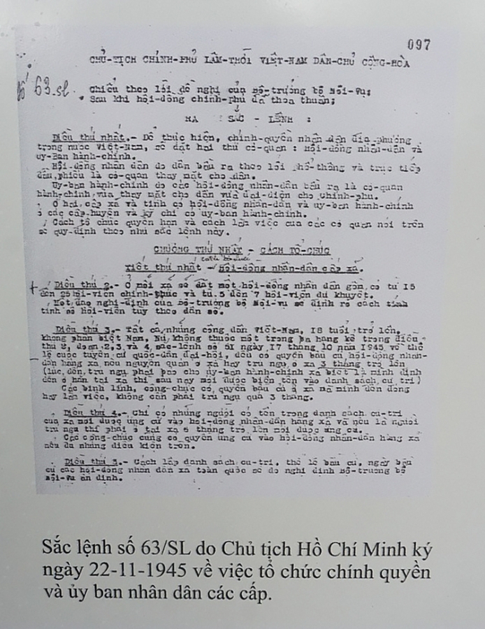 Triển lãm những hình ảnh lịch sử 'Chủ tịch Hồ Chí Minh - Người đi tìm hình của nước'
